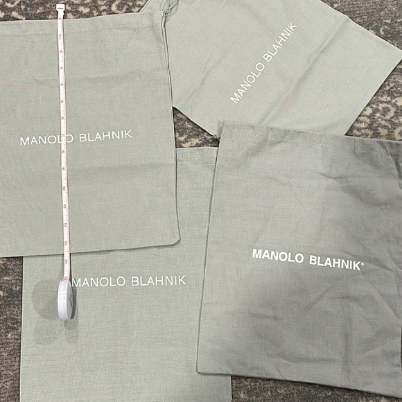 MANOLO BLANIK (4) FABRIC DUST BAGS
